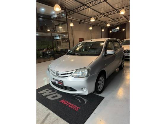 TOYOTA ETIOS 1.5 XS 16V FLEX 4P MANUAL TOYOTA ETIOS 1.5 XS 16V FLEX 4P MANUAL